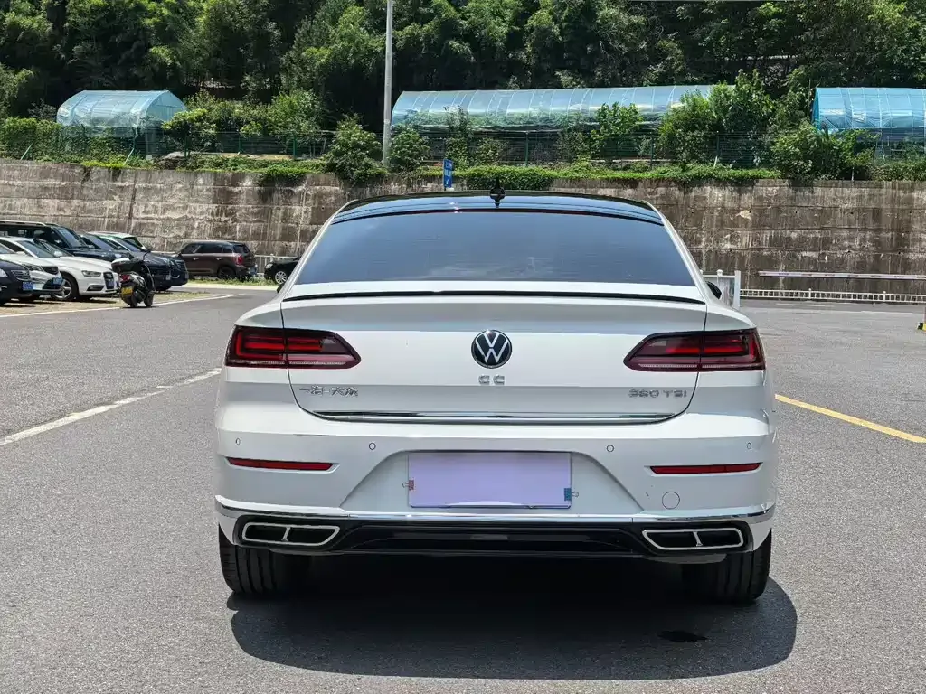 Volkswagen CC — фото 9