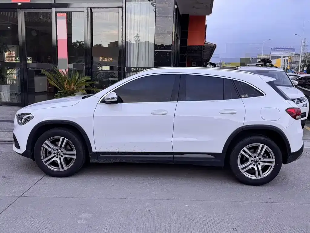 Mercedes-Benz GLA — фото 5