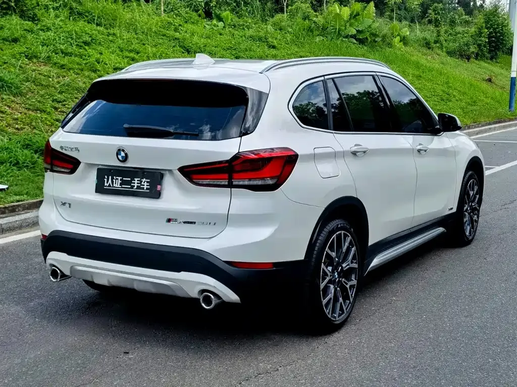 BMW X1 — фото 6
