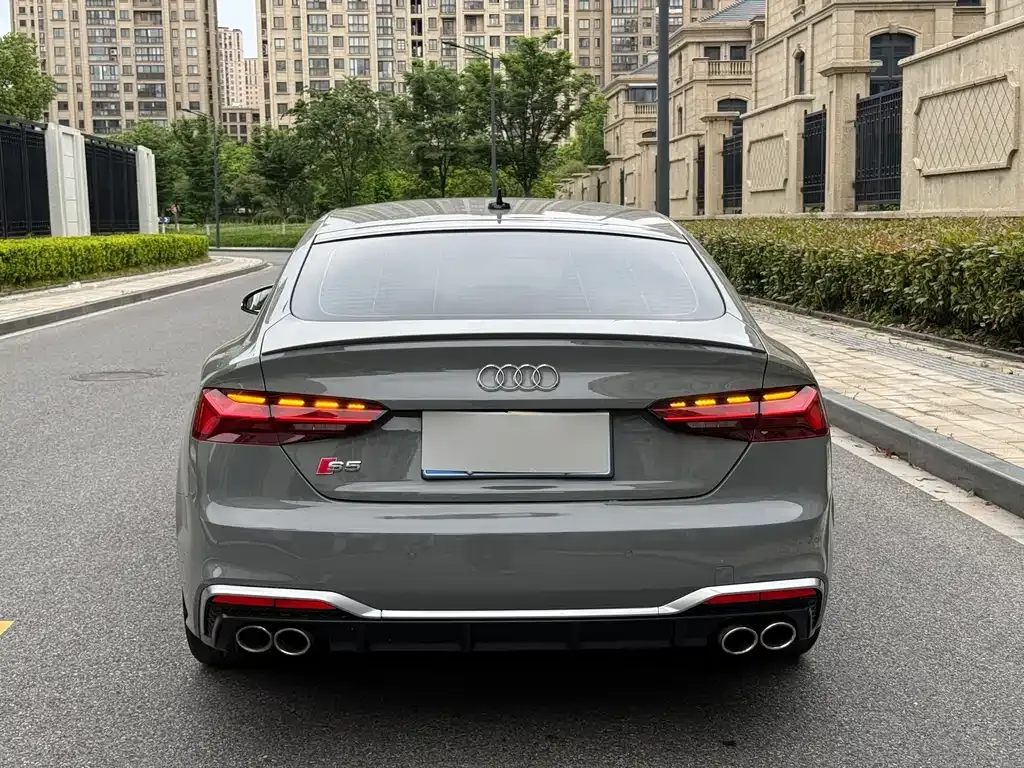 Audi S5 — фото 5