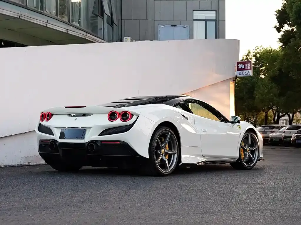 Ferrari F8 — фото 4