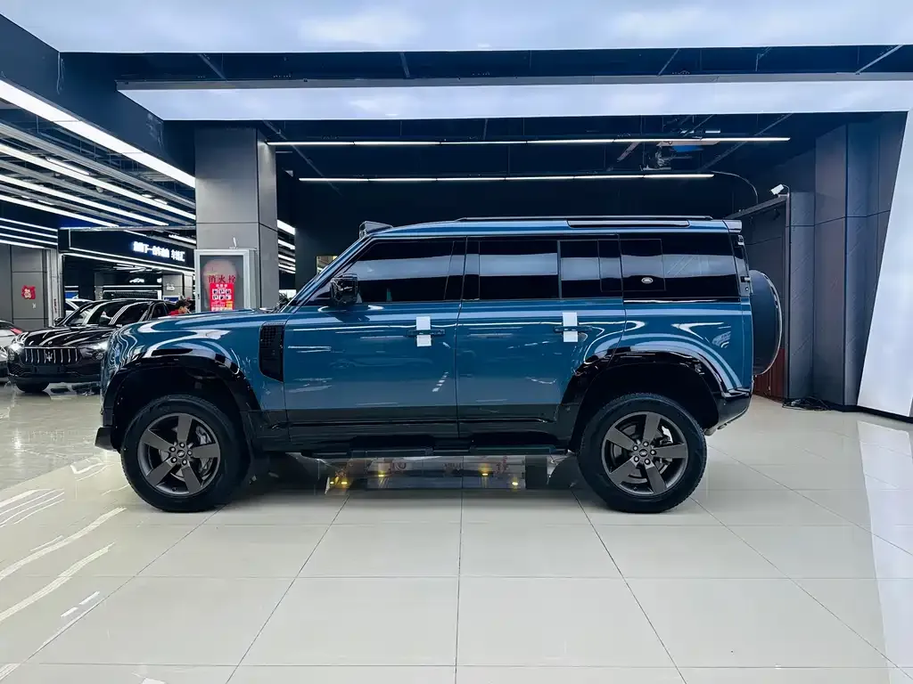 Land Rover Defender — фото 2