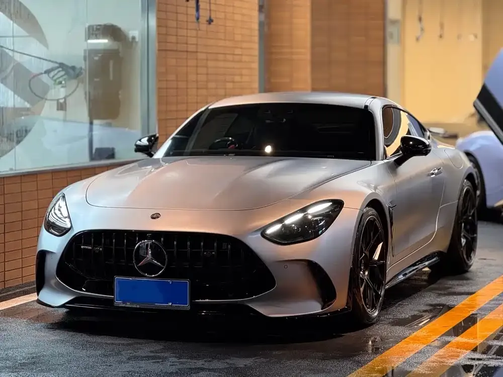 Mercedes-Benz AMG GT — фото 1