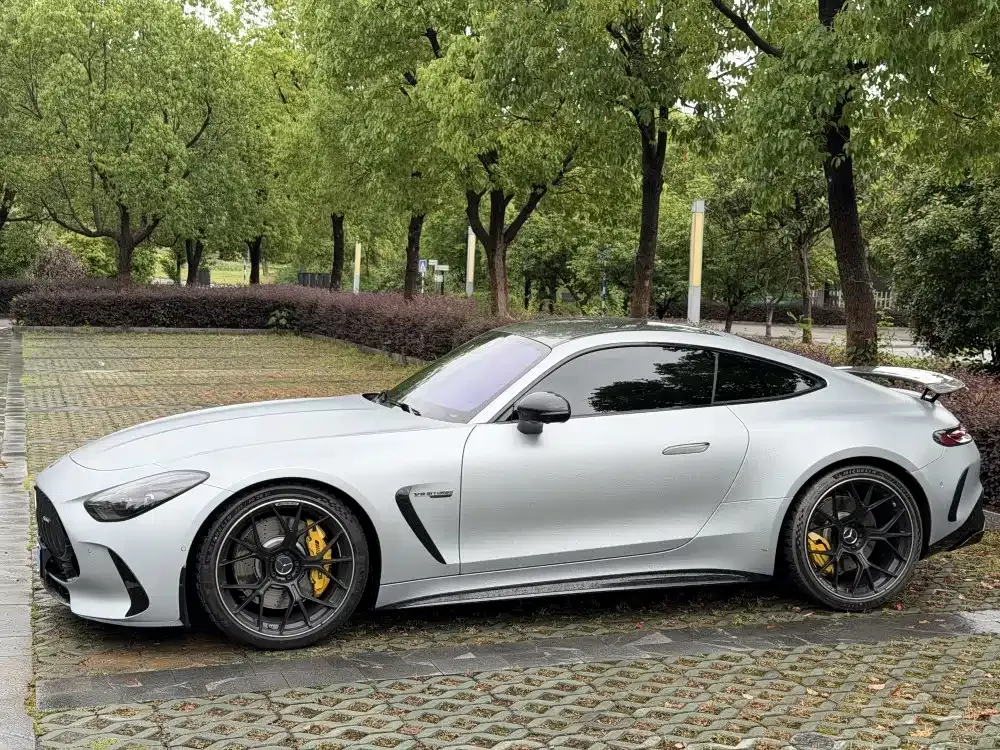 Mercedes-Benz AMG GT — фото 8