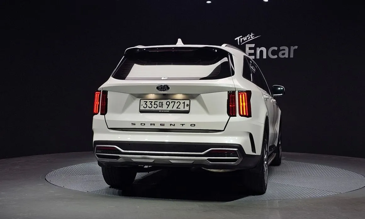 Kia Sorento — фото 4