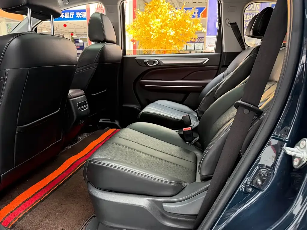 GAC Motor Trumpchi M6 — фото 5