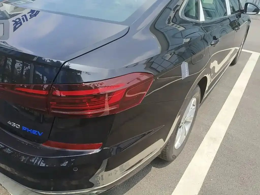 Volkswagen 帕萨特插电混动 — фото 2