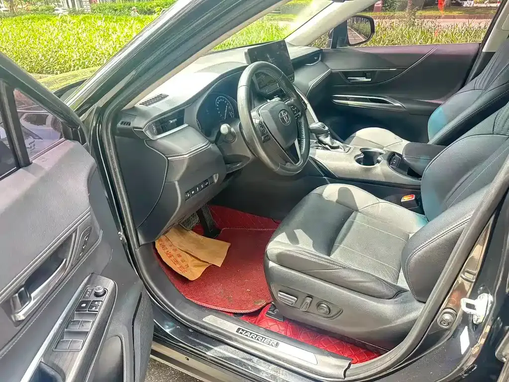 Toyota Harrier — фото 9