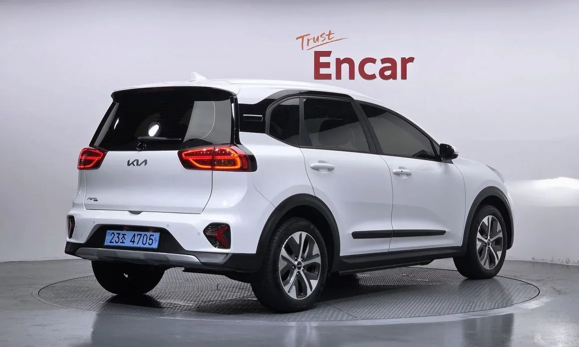 Kia Niro — фото 5