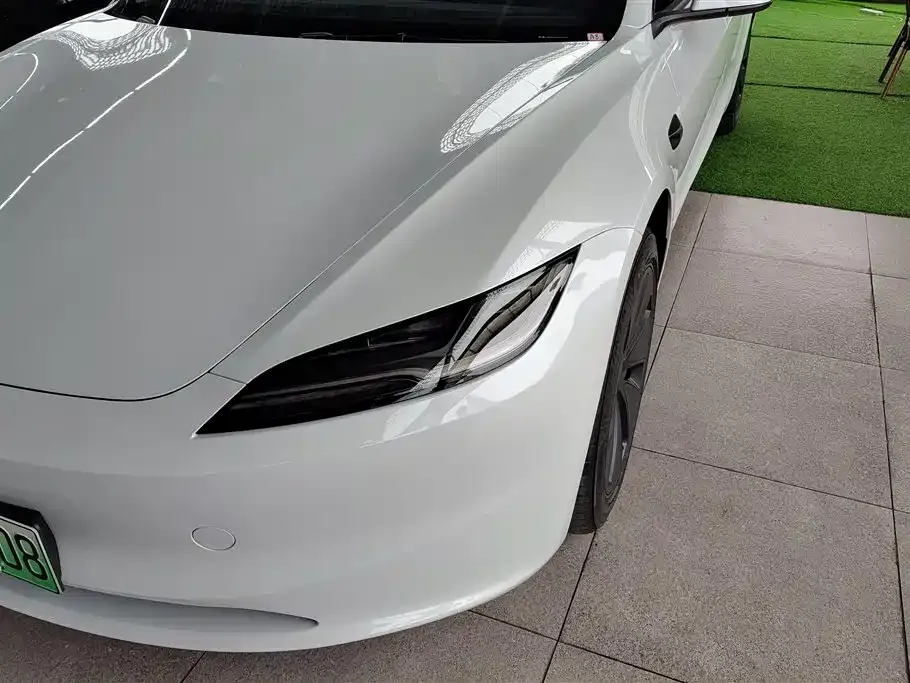 Tesla Model 3 — фото 6