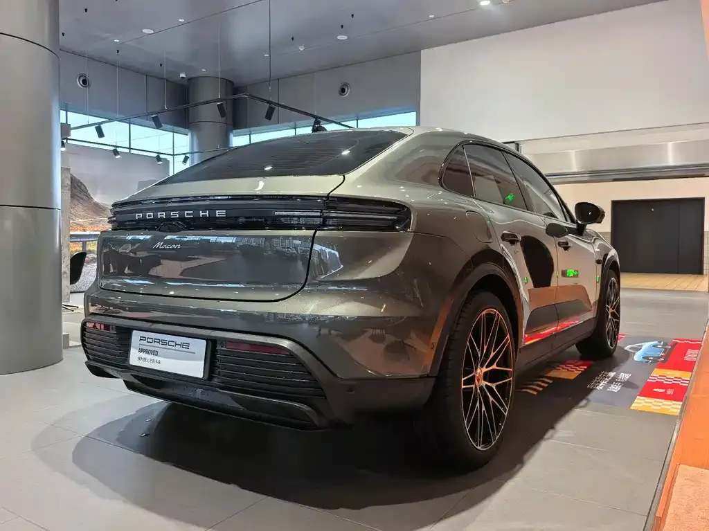 Porsche Macan EV — фото 8