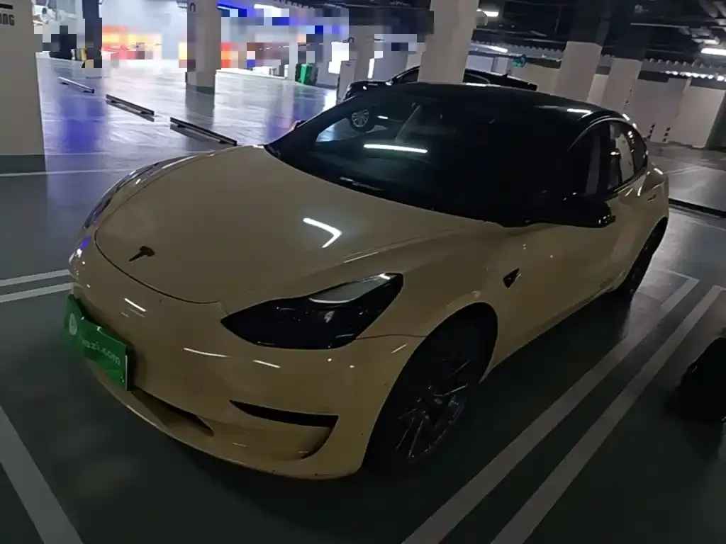 Tesla Model 3 — фото 5