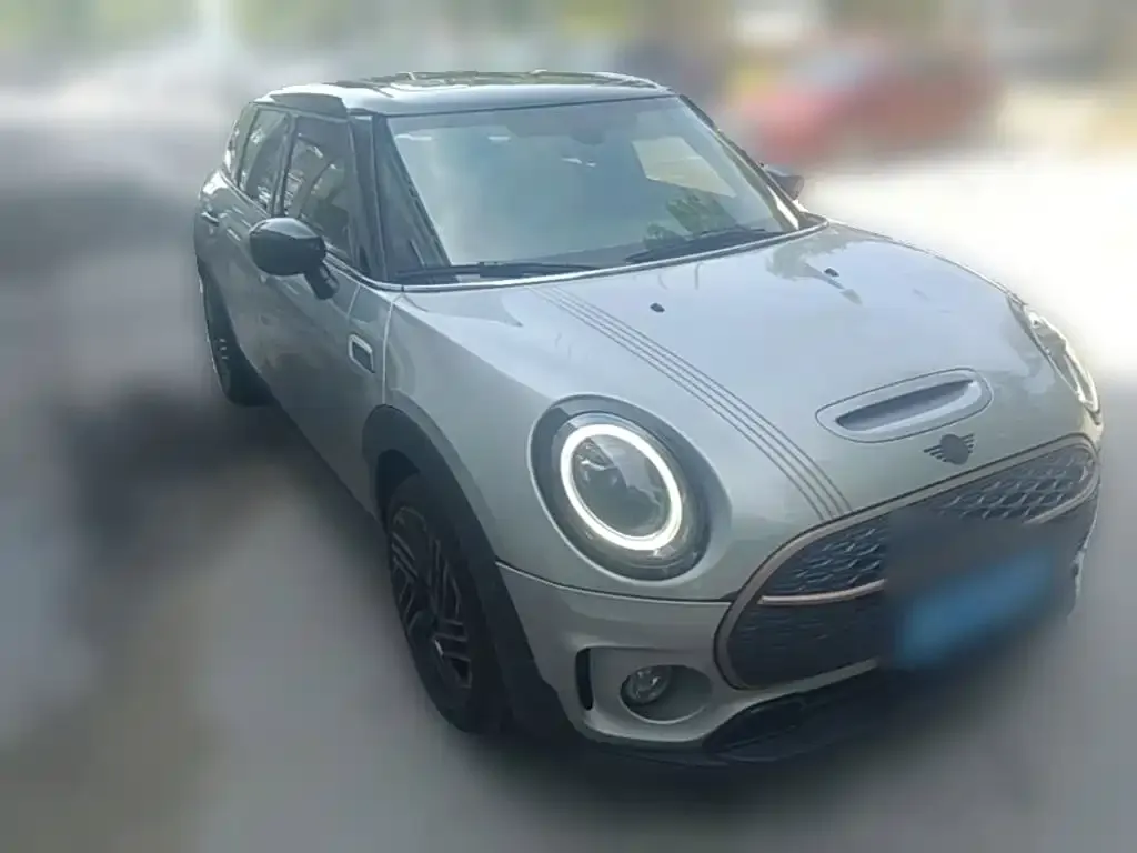 MINI Clubman — фото 3