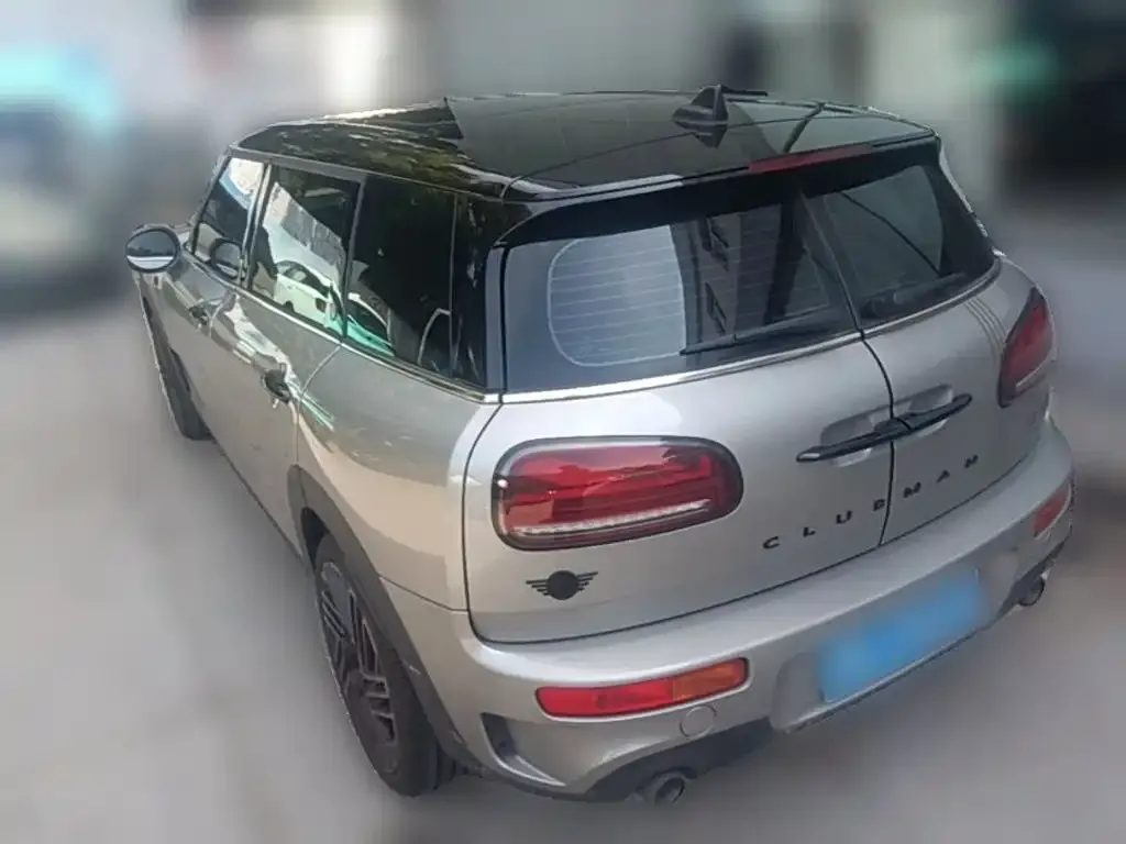 MINI Clubman — фото 2