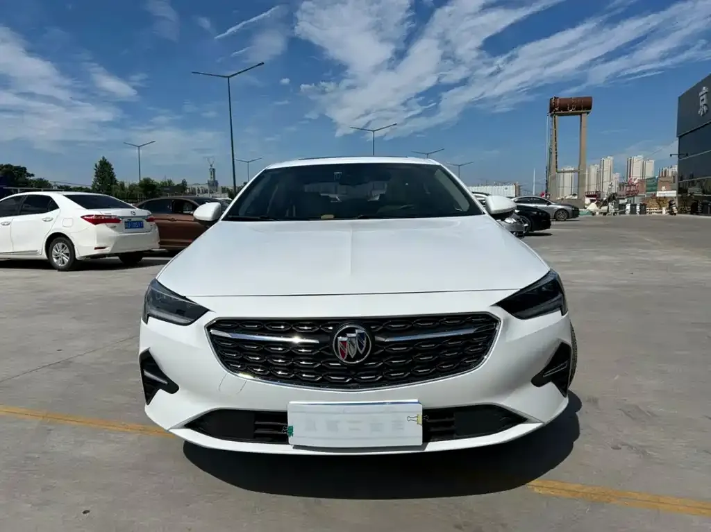 Buick Regal — фото 10