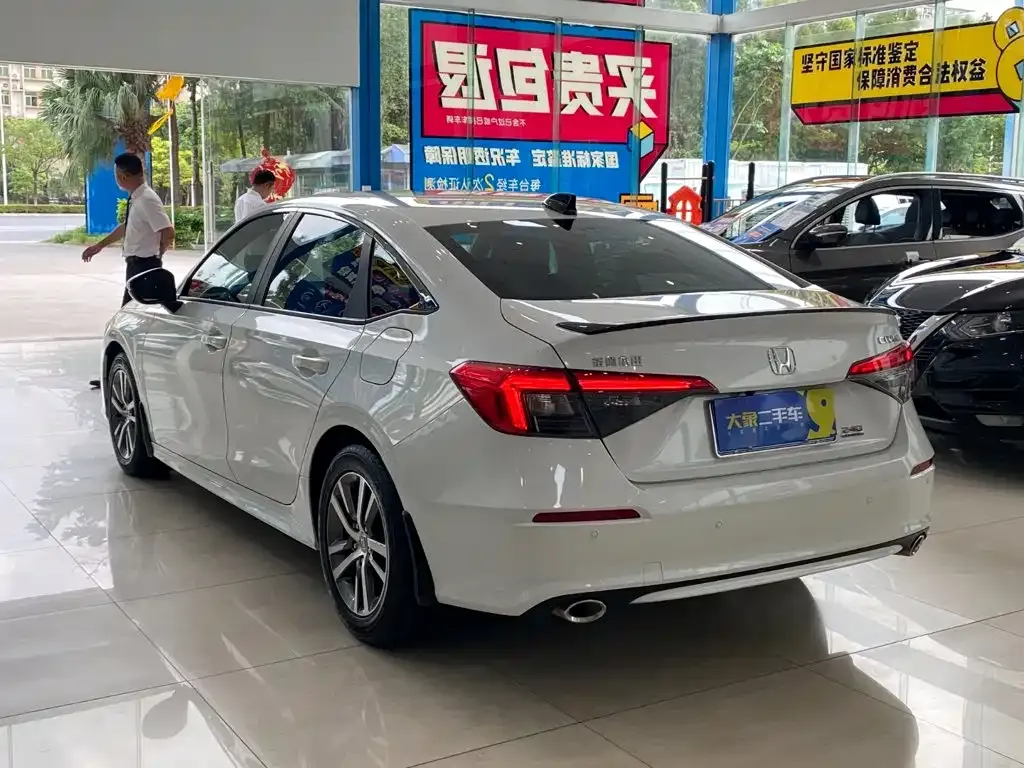 Honda Civic — фото 5