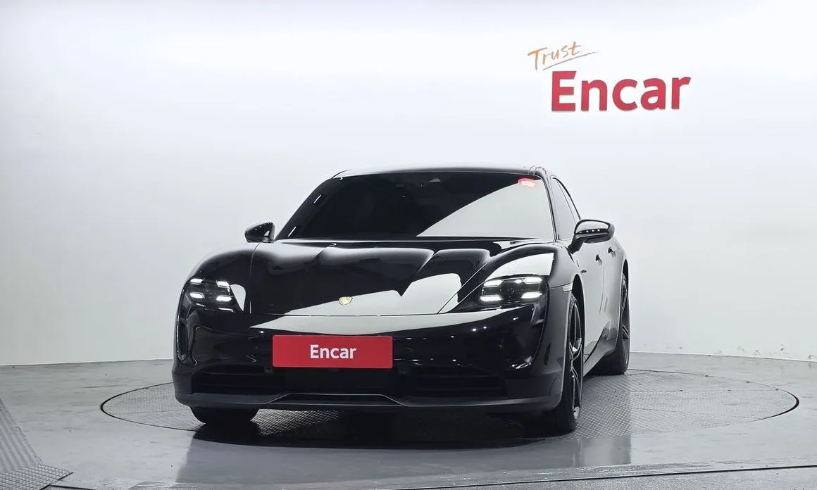 Porsche Taycan 2021 из KR, фото 3