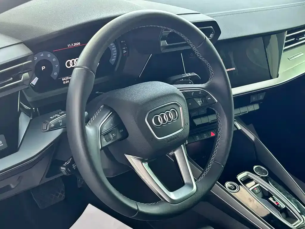 Audi A3 — фото 7