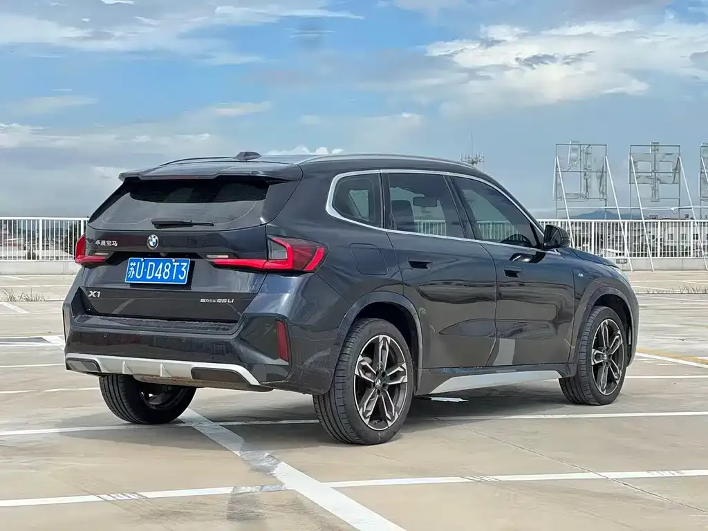 BMW X1 — фото 4