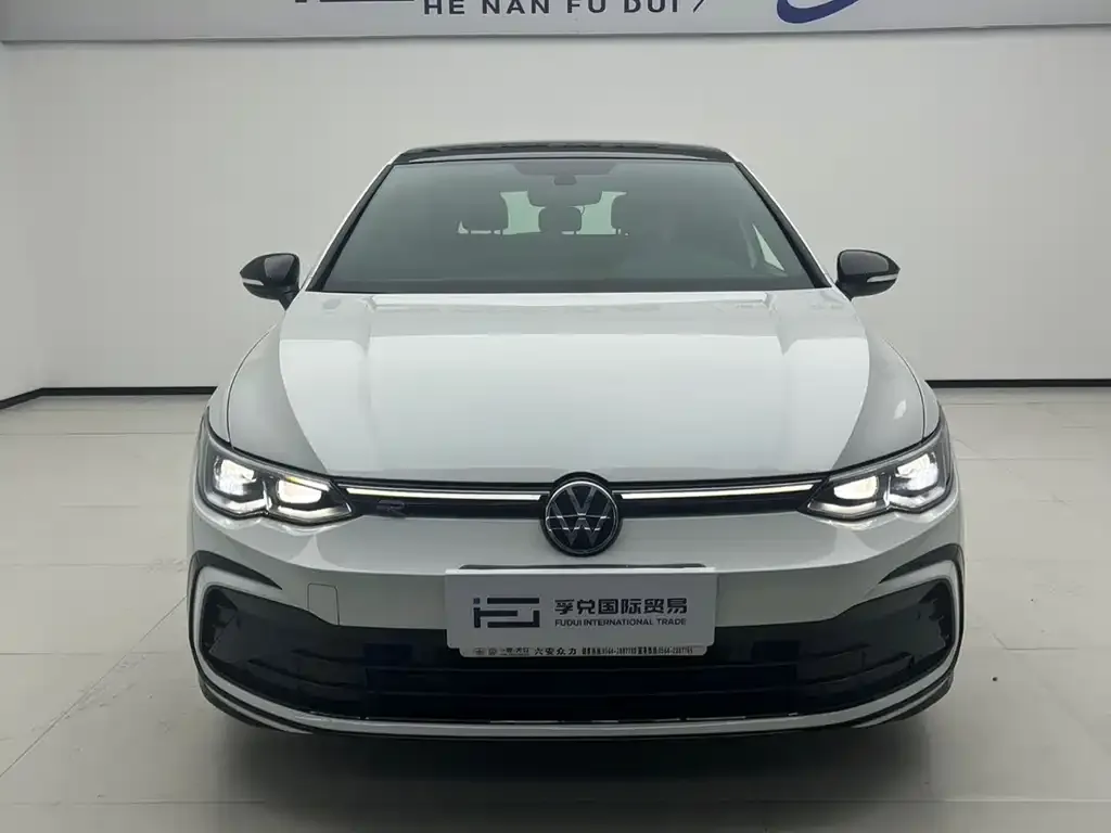 Volkswagen Golf — фото 5