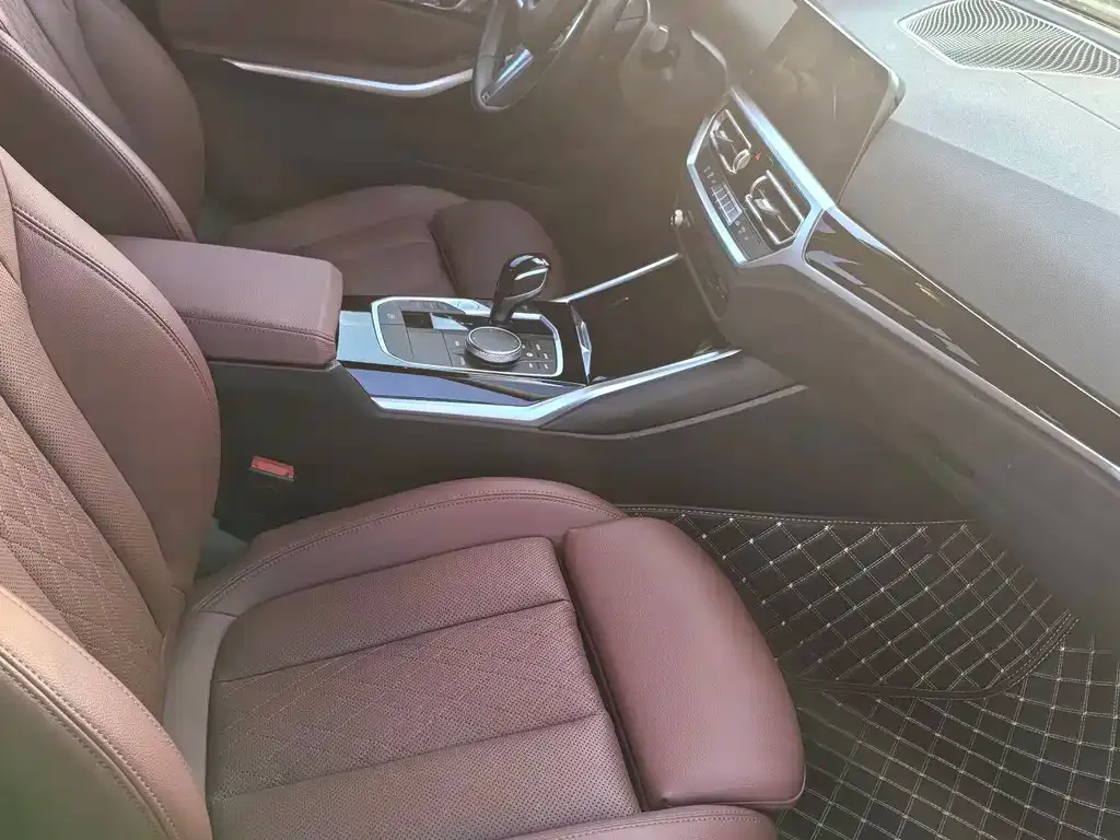 BMW 3 Series 2022 из CN, фото 5
