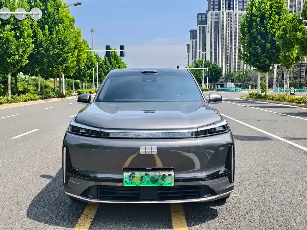 Geely Galaxy M9 — фото 5