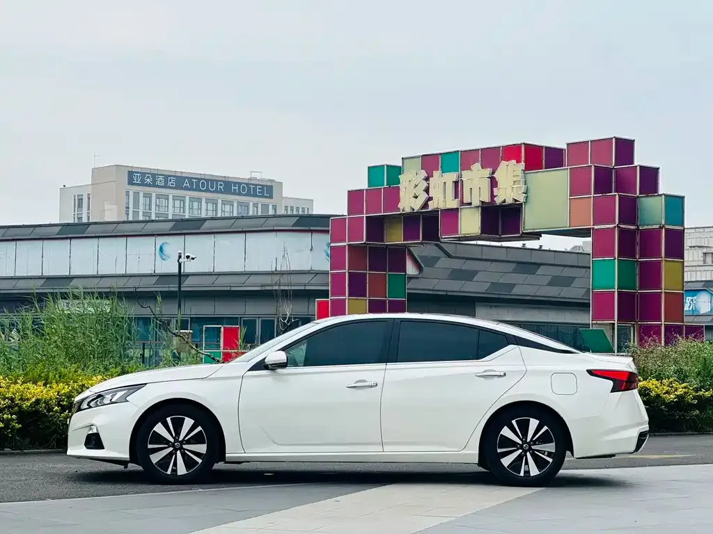 Nissan Teana — фото 4