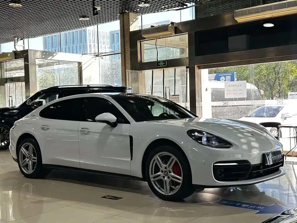 Porsche Panamera — фото 10