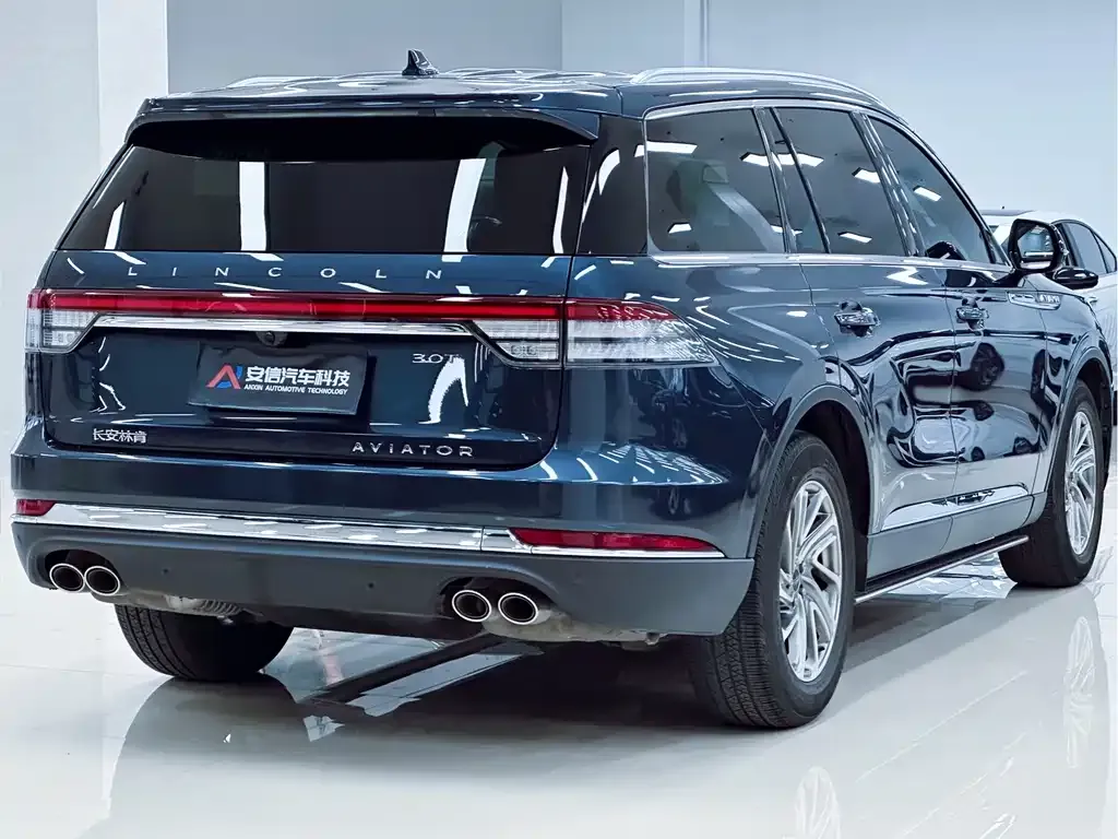 Lincoln Aviator — фото 6