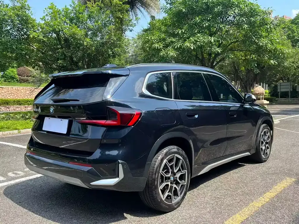 BMW X1 — фото 10