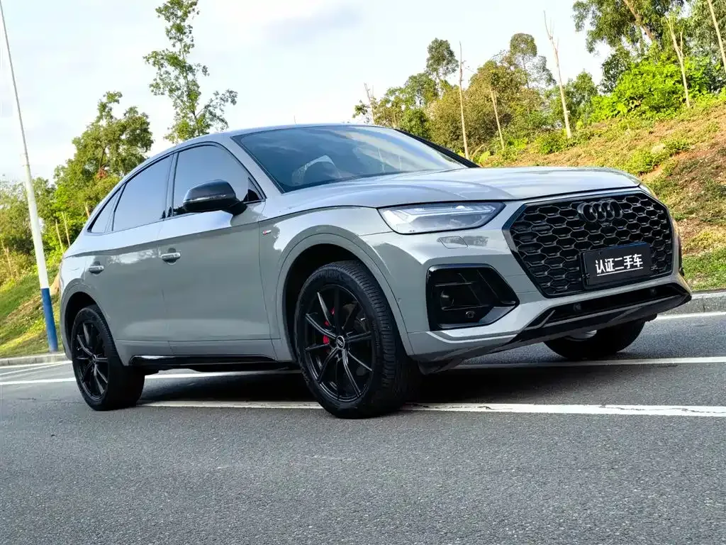 Audi Q5L Sportback — фото 6