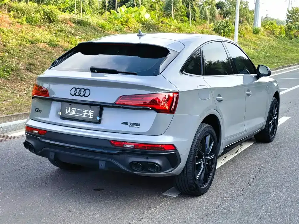 Audi Q5L Sportback — фото 8
