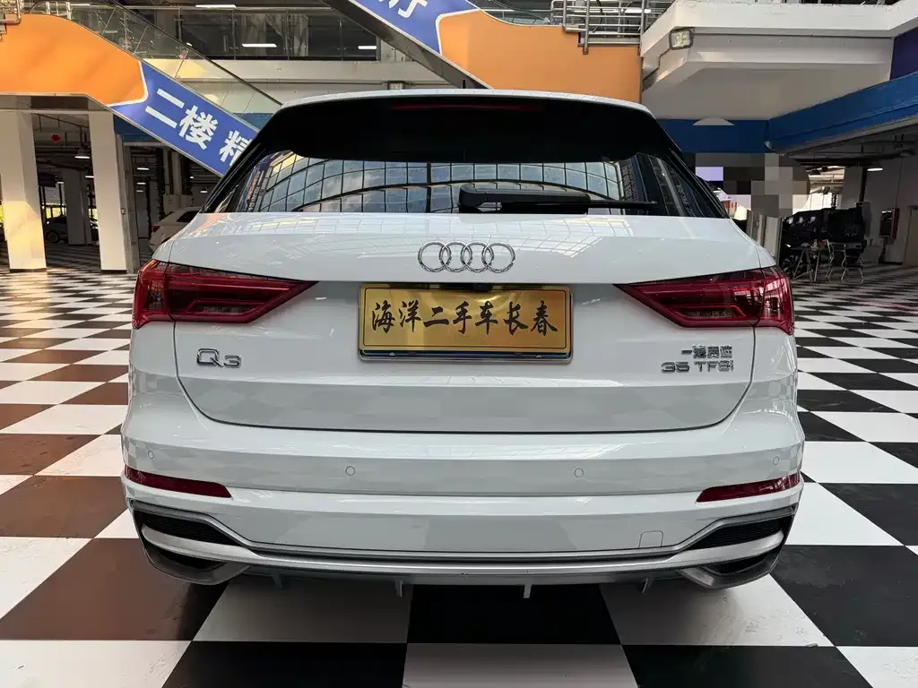 Audi Q3 — фото 6