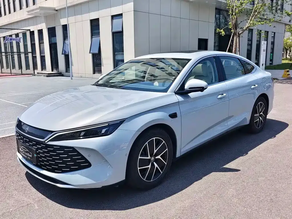 BYD Qin L — фото 1