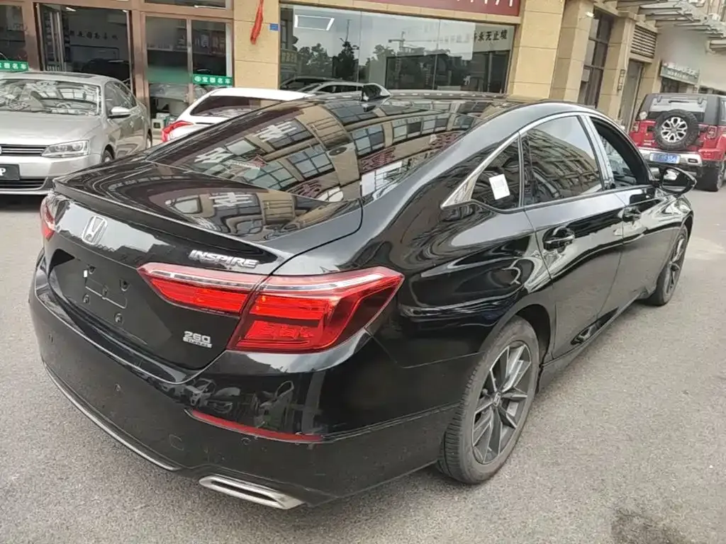 Honda Inspire — фото 10