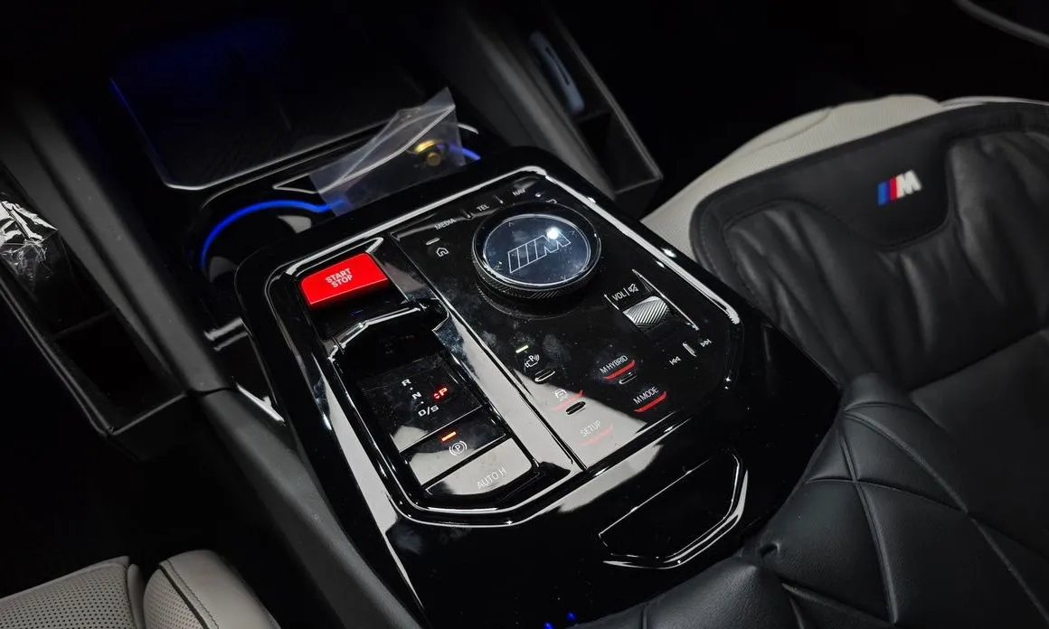 BMW M5 2025 из KR, фото 3