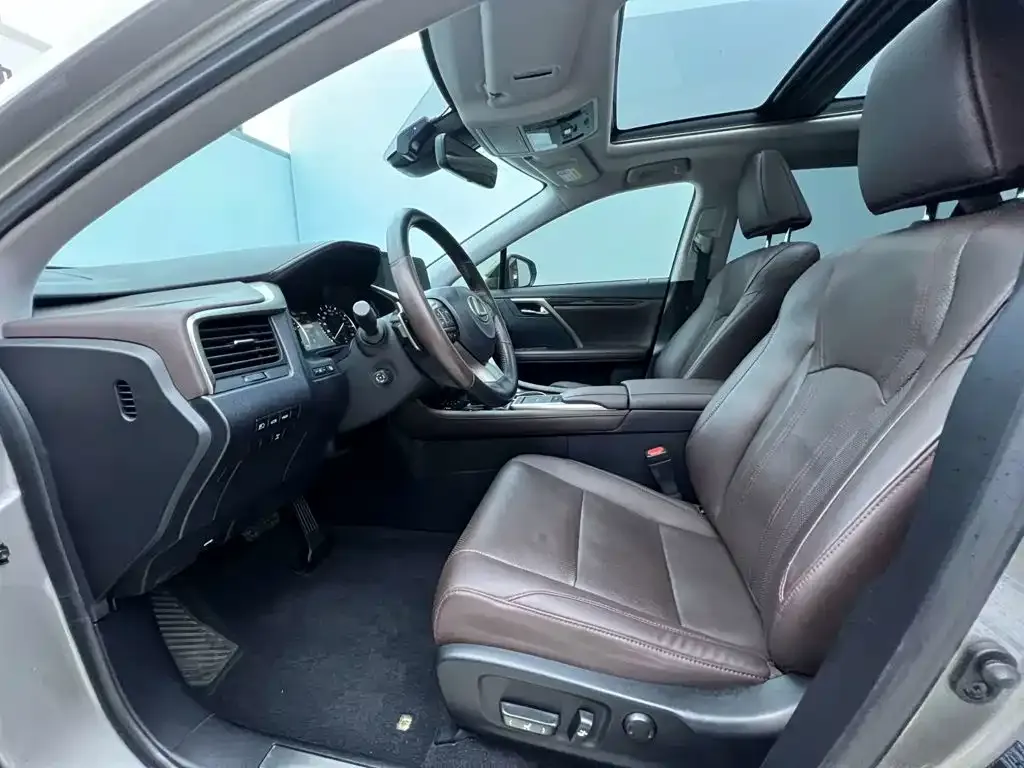 Lexus RX — фото 10