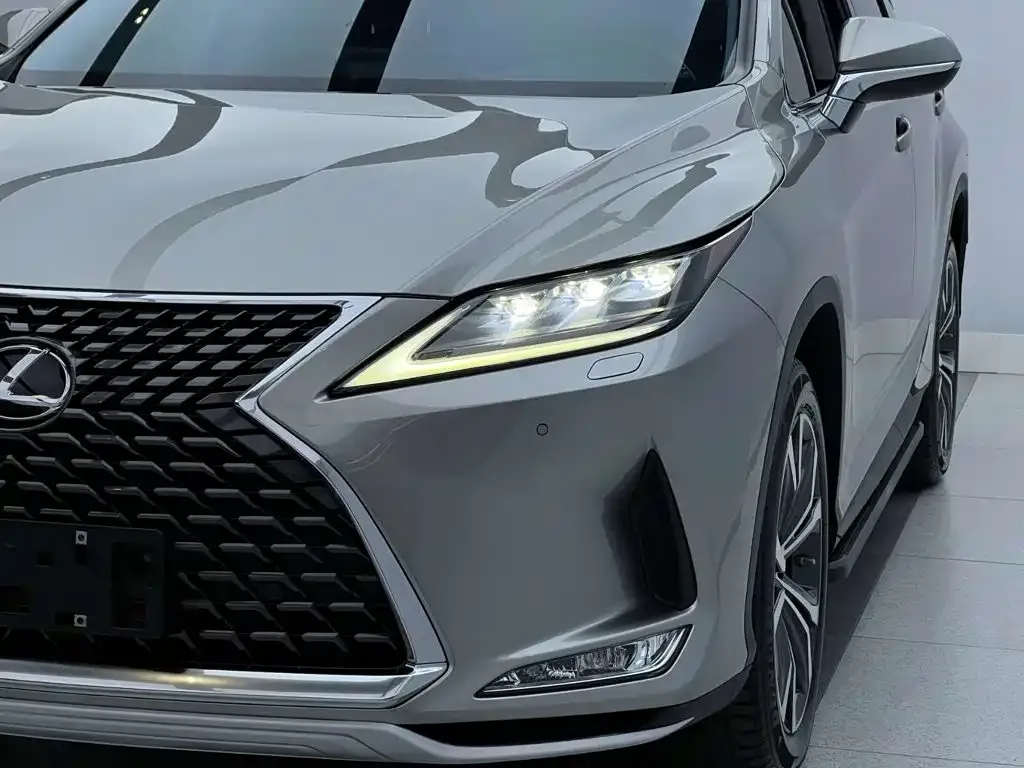 Lexus RX — фото 8