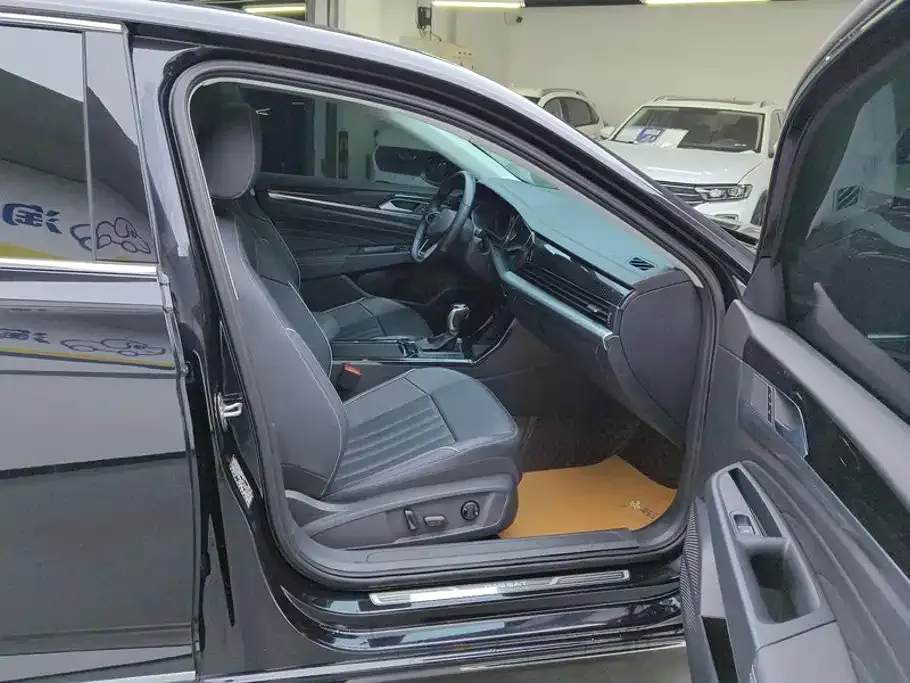 Volkswagen Passat — фото 6