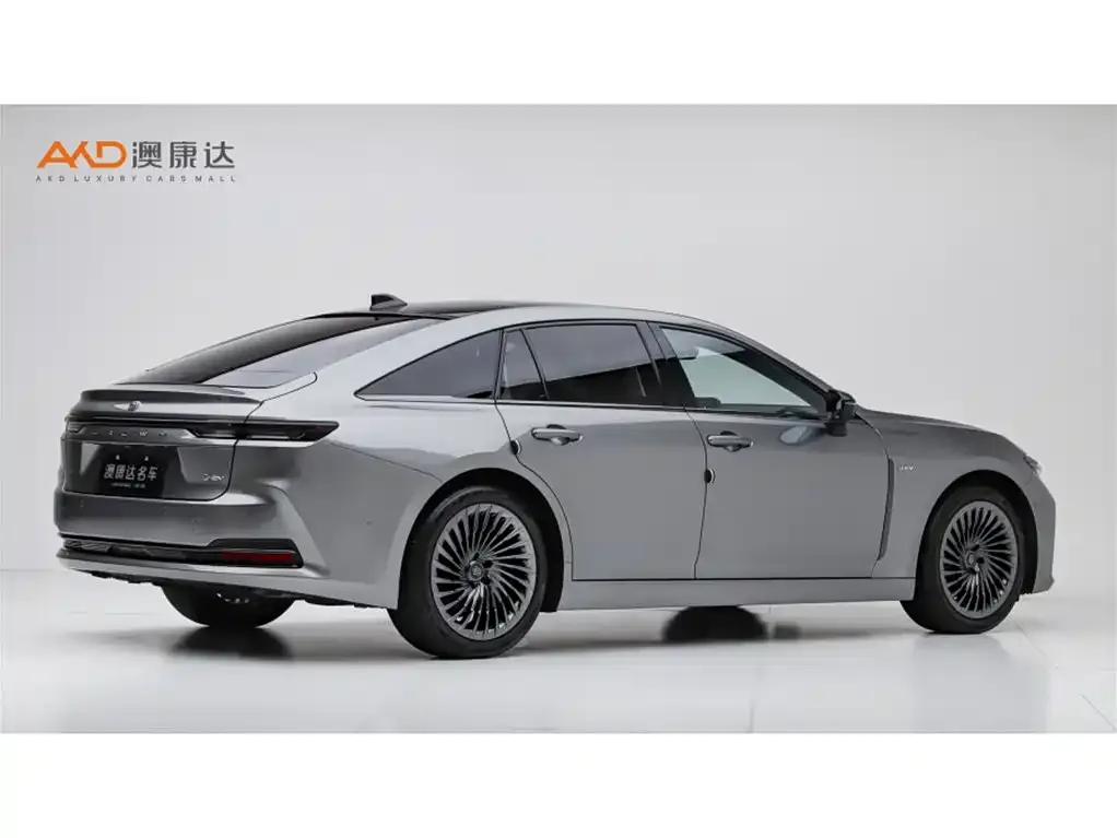 Toyota Crown (Import) — фото 3
