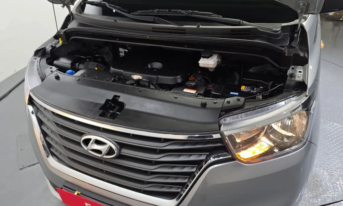 Hyundai Starex — фото 10