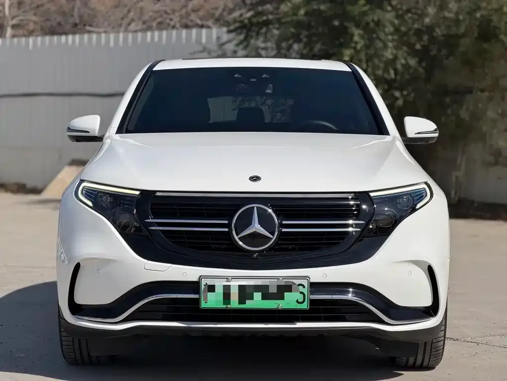 Mercedes-Benz EQC — фото 3