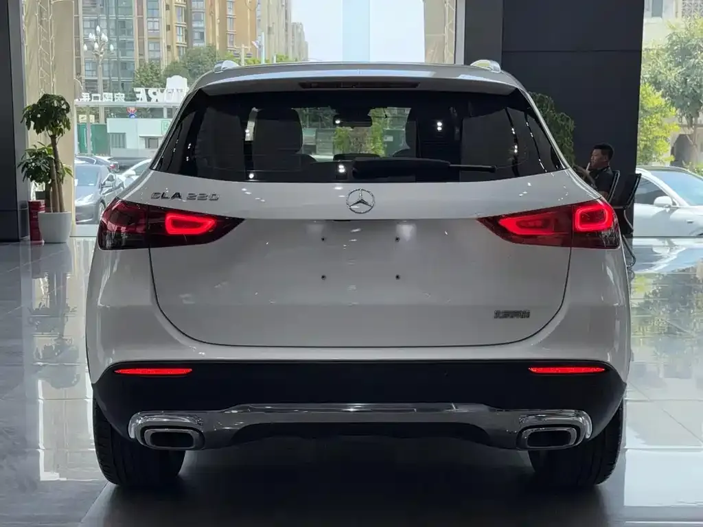 Mercedes-Benz GLA — фото 4