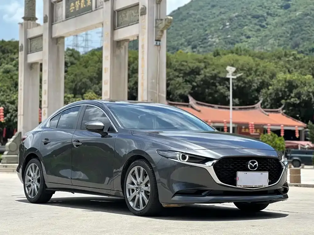 Mazda 3 Axela — фото 7
