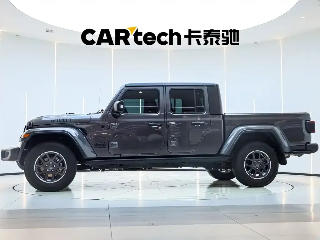 Jeep Gladiator 2023 из CN, фото 5