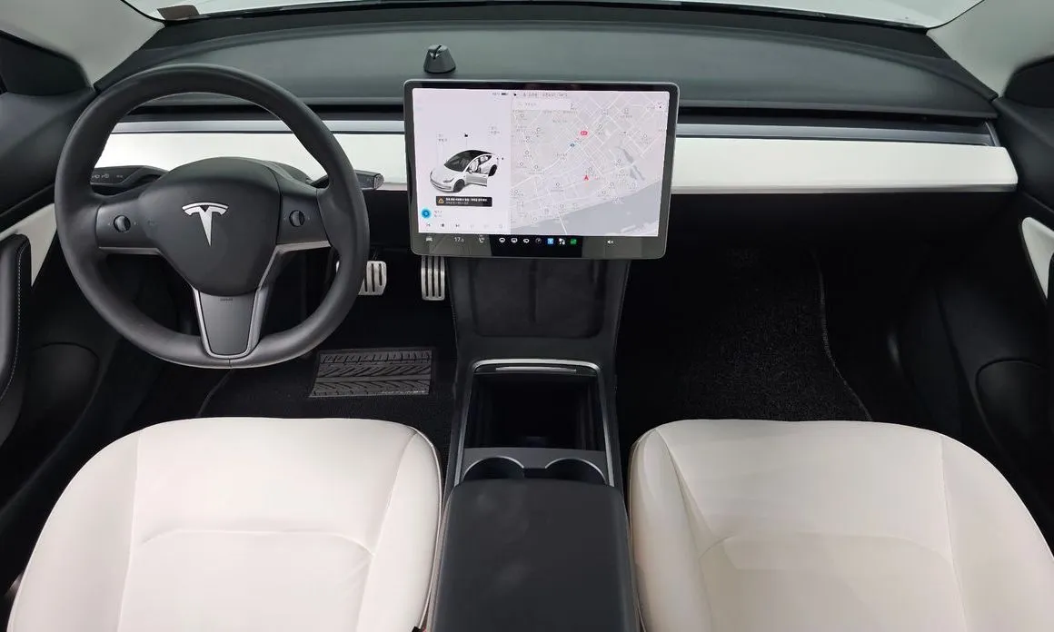 Tesla Model 3 — фото 6
