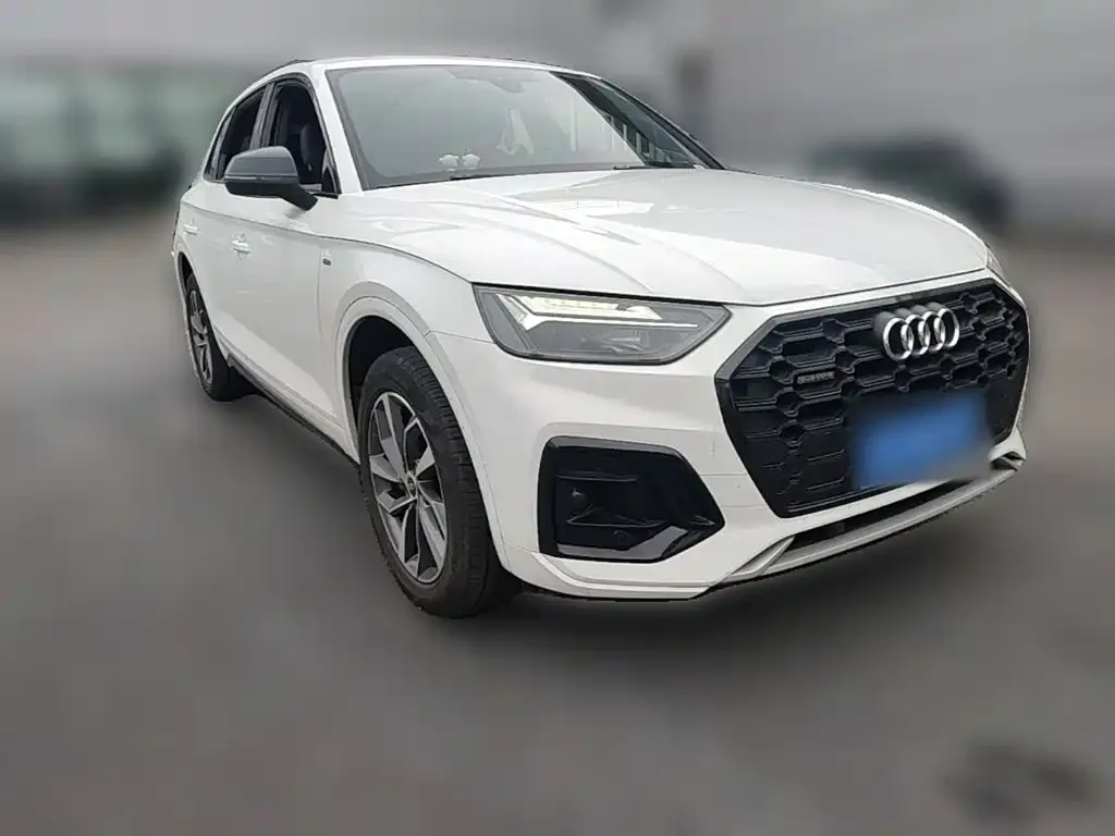 Audi Q5L — фото 2