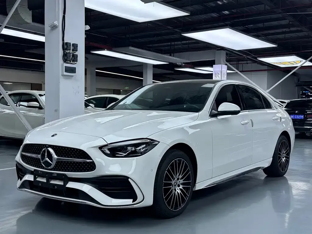 Mercedes-Benz C-Class — фото 1