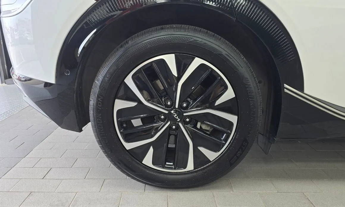 Kia EV6 — фото 3