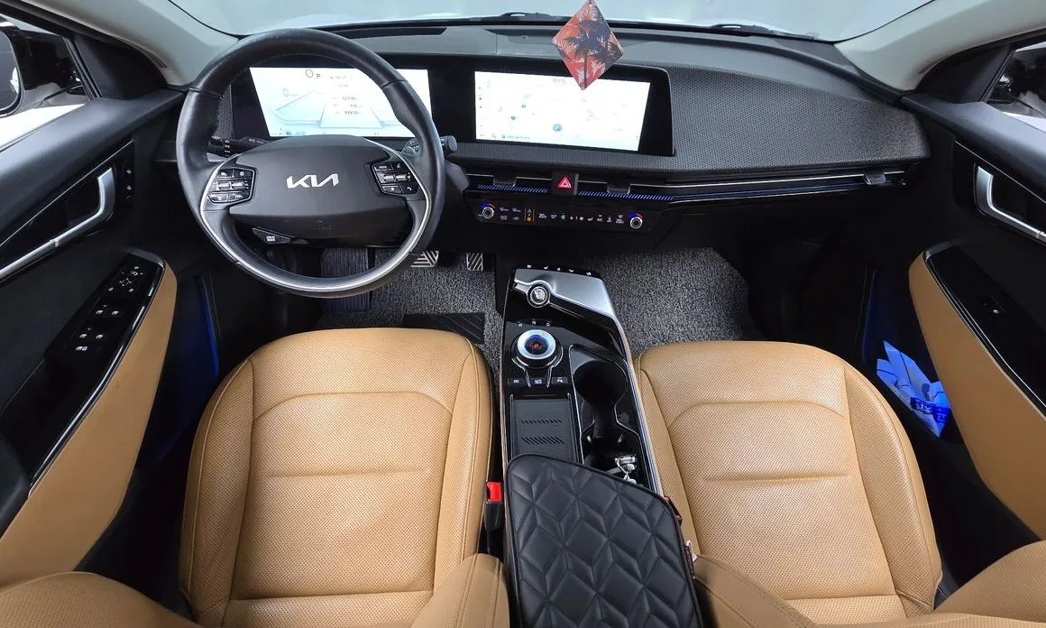 Kia EV6 — фото 10